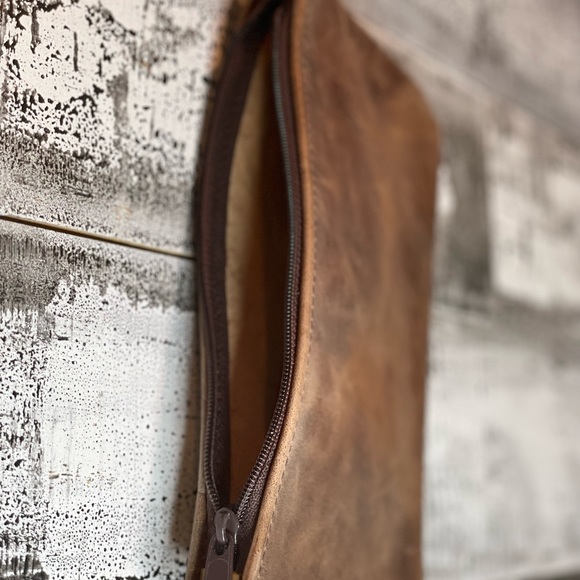 Cowhide Wristlet Clutch with Zipper Embossed print with detachable strap browns - Picture 12 of 13